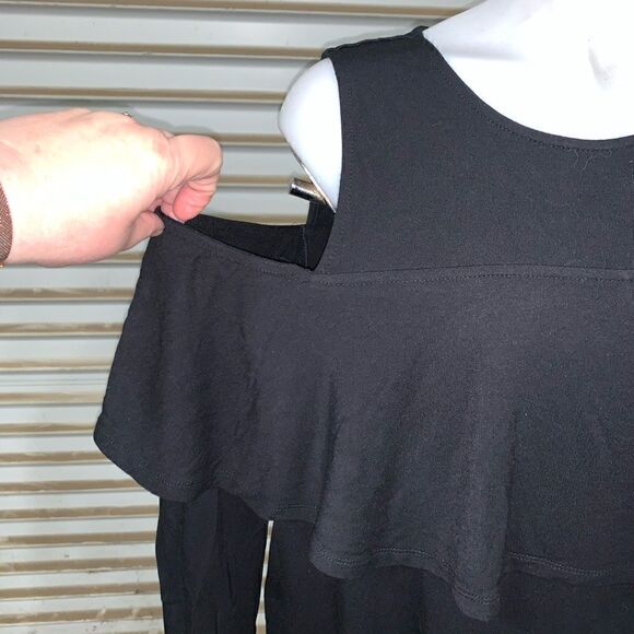 Kensie black cold shoulder top - Picture 4 of 6